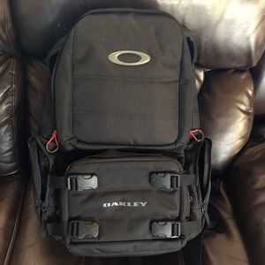 oakley chamber range bag